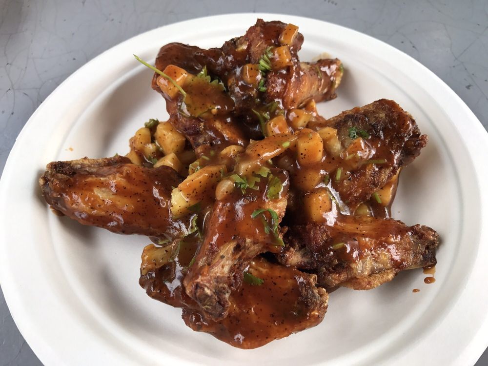 Cafe Tresbe Chicken Wings Pinones Beach