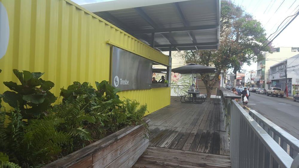Cafe Tresbe Restaurant Front Pinones Beach