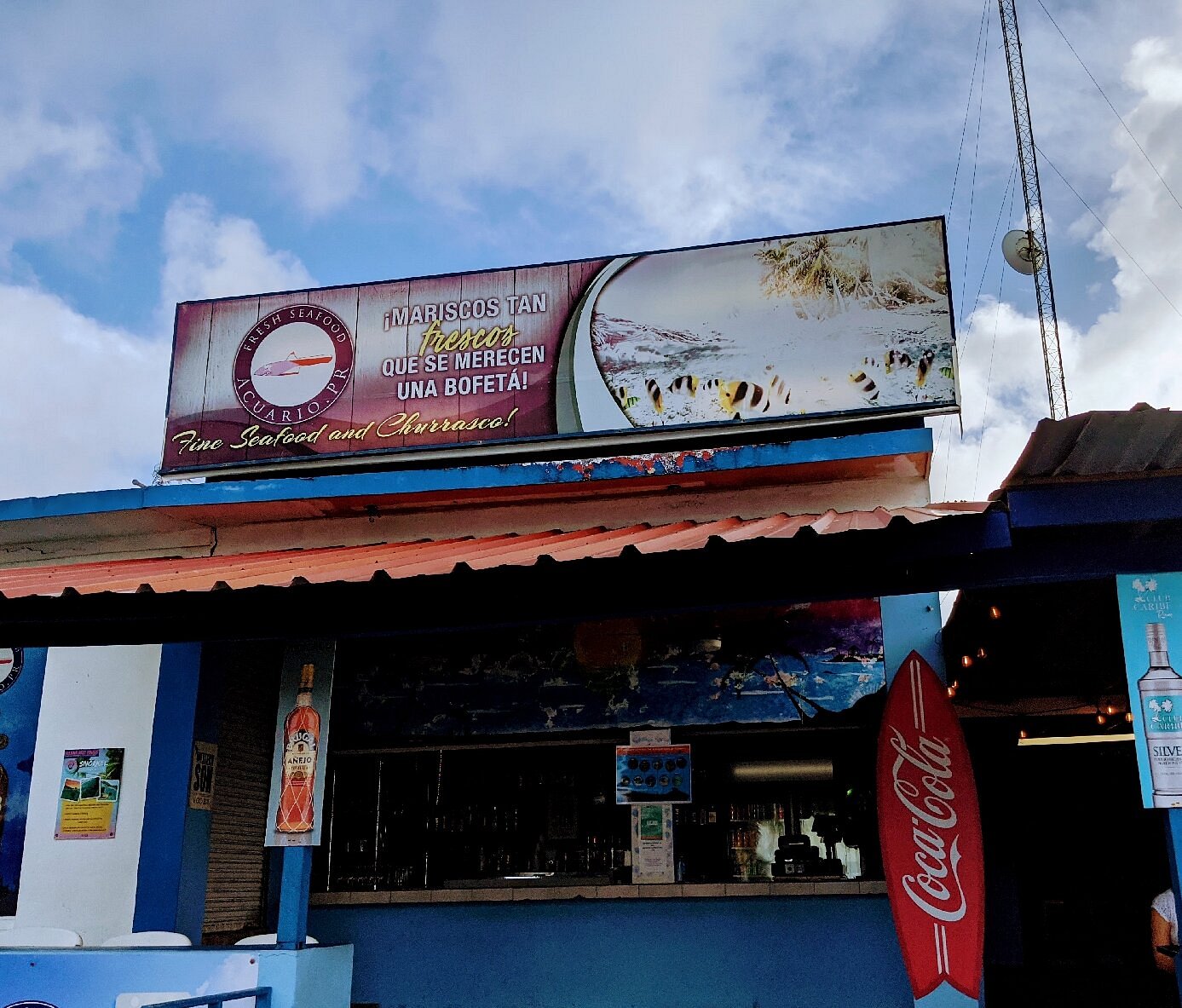 El Nuevo Acuario Restaurant Front Pinones Beach