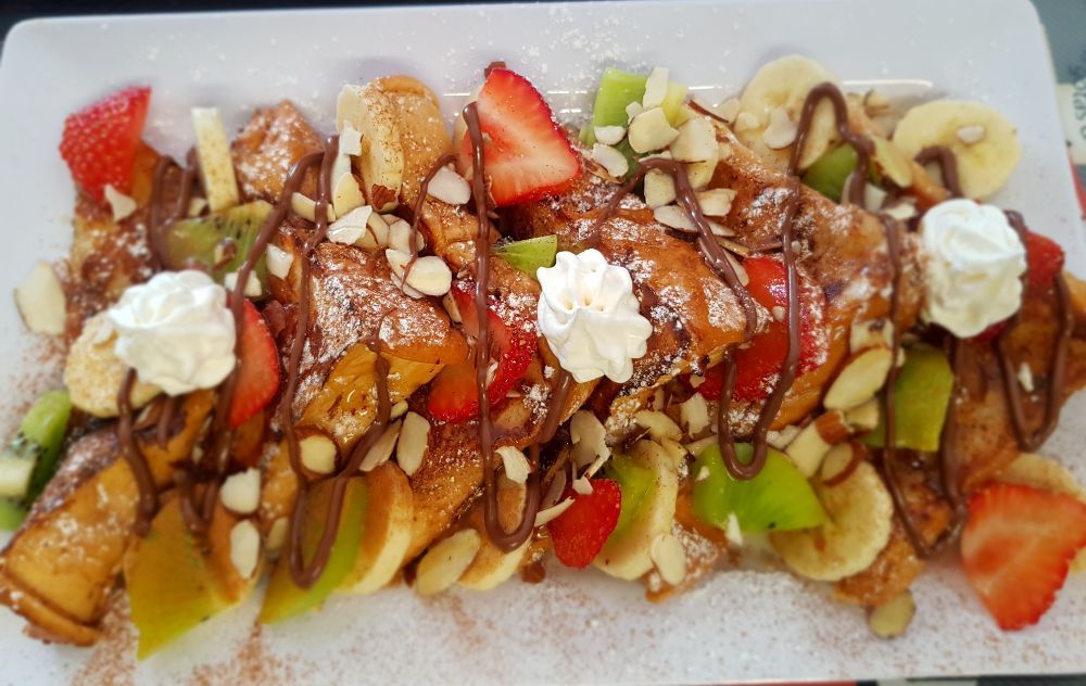 Hijos De La Gran Fruta Dessert Platter Pinones Beach