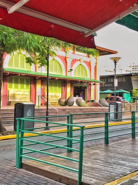 La Placita De Santurce Colorful Building Pinones Beach