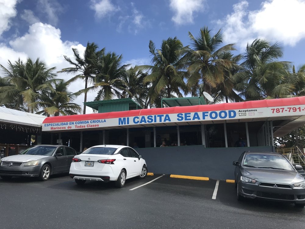 Mi Casita Seafood Front Pinones Beach