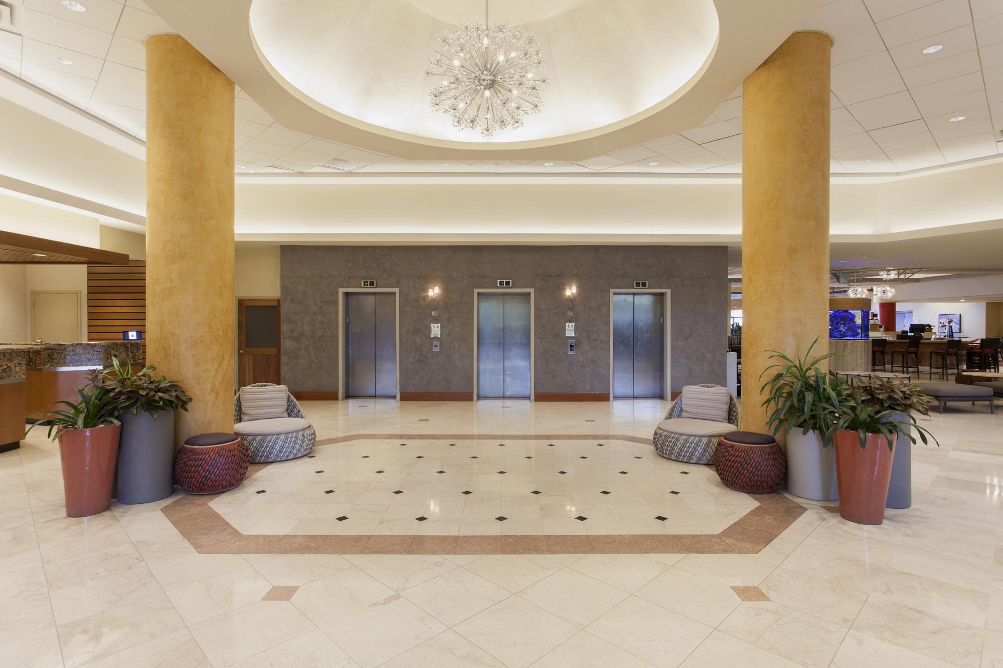Courtyard By Marriott Pinones Beach Puerto Rico Lobby