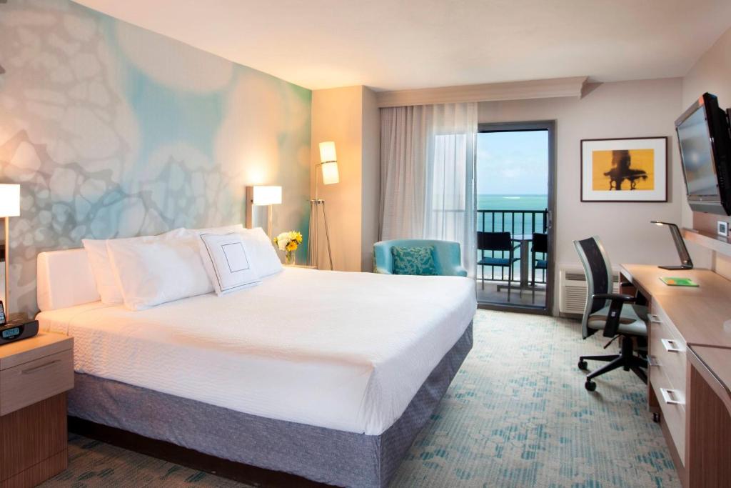 Courtyard By Marriott Pinones Beach Puerto Rico Room